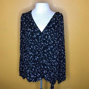 Universal Thread Black White Wrap Shirt, 1X